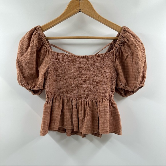 Forever 21 Tops - Forever 21 Subtle Plaid Puffed Sleeve Cropped Top